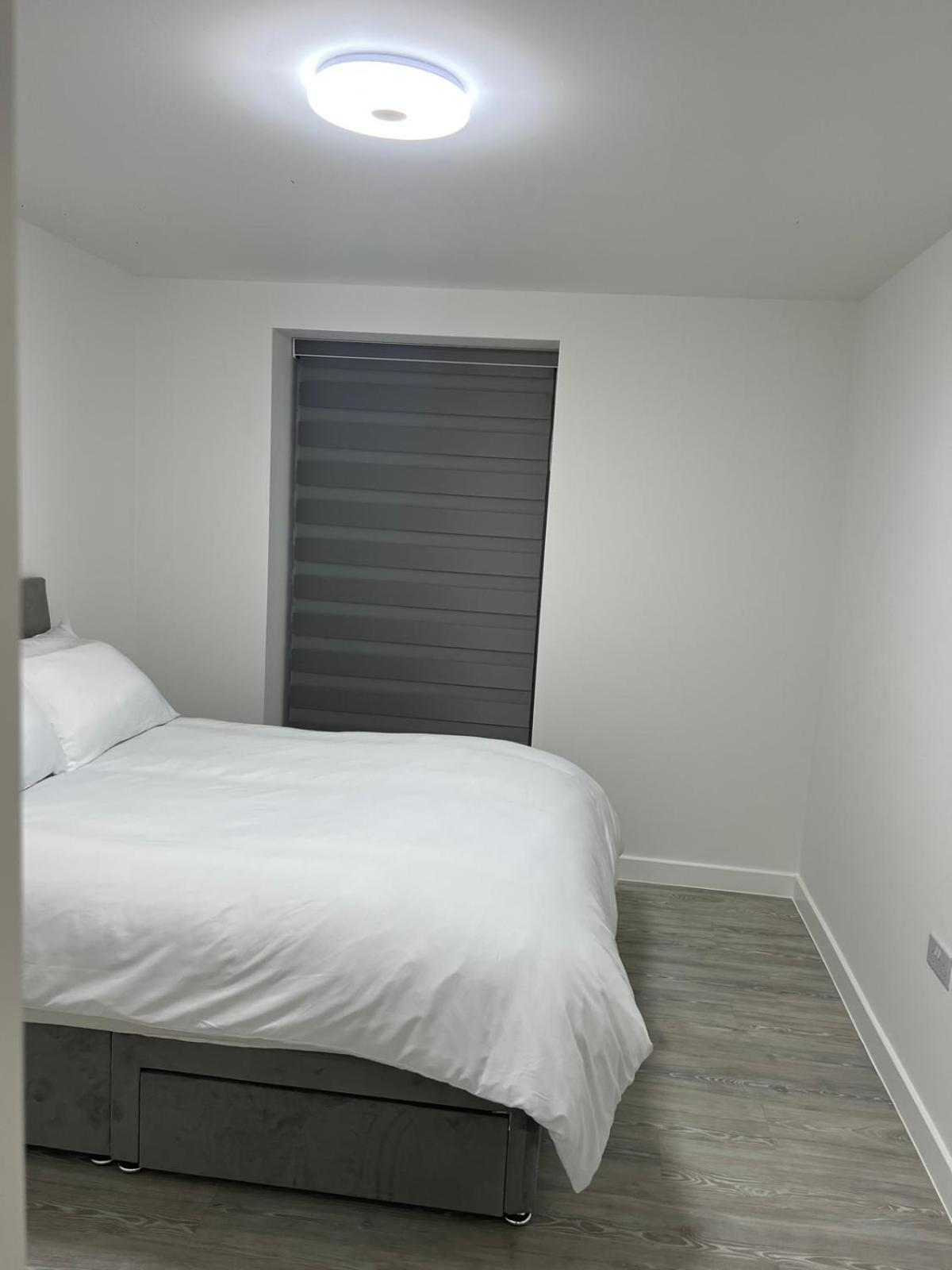 Serenity Waterfront 2 Bed Apartment Northfleet Bagian luar foto