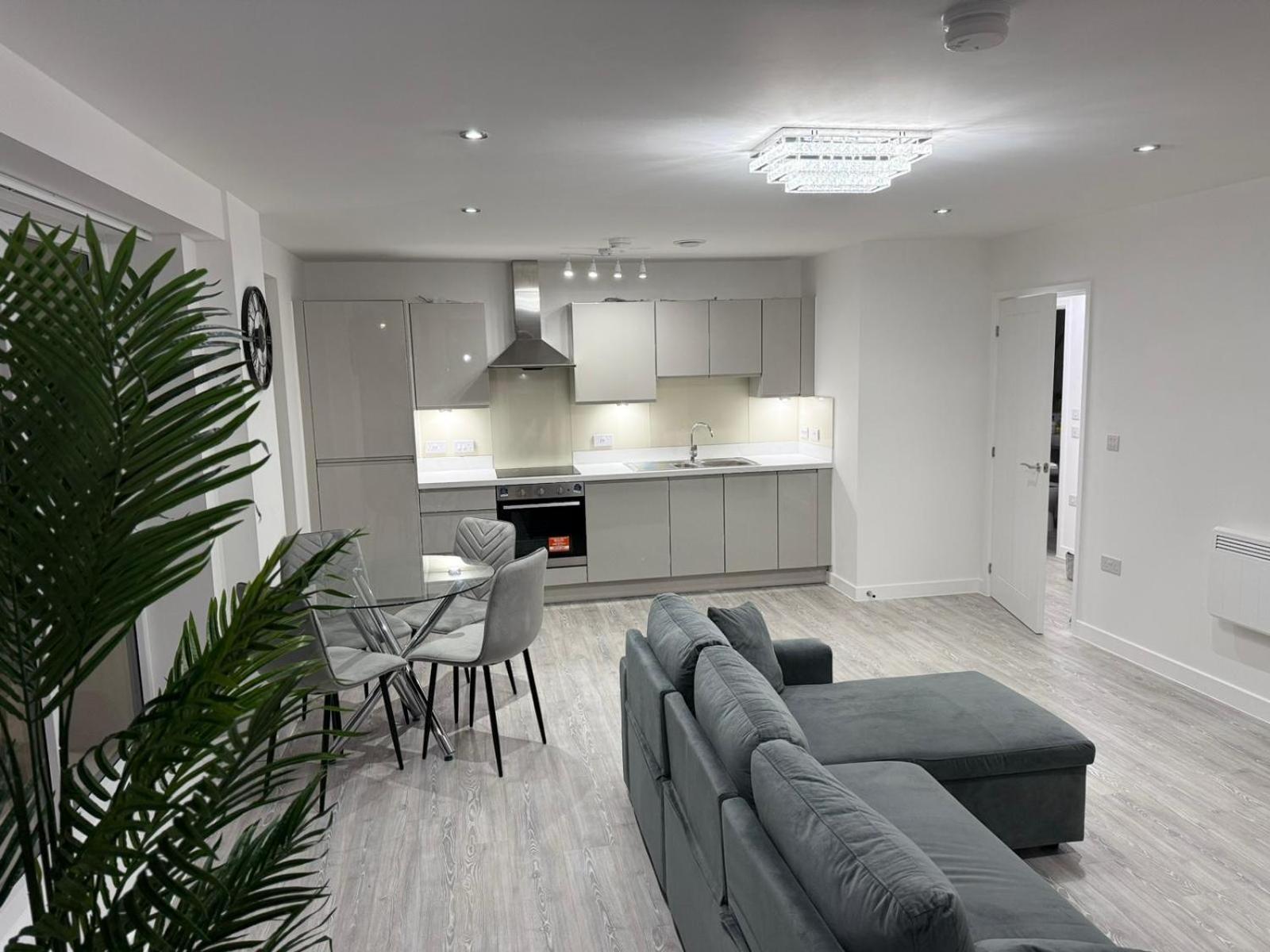 Serenity Waterfront 2 Bed Apartment Northfleet Bagian luar foto