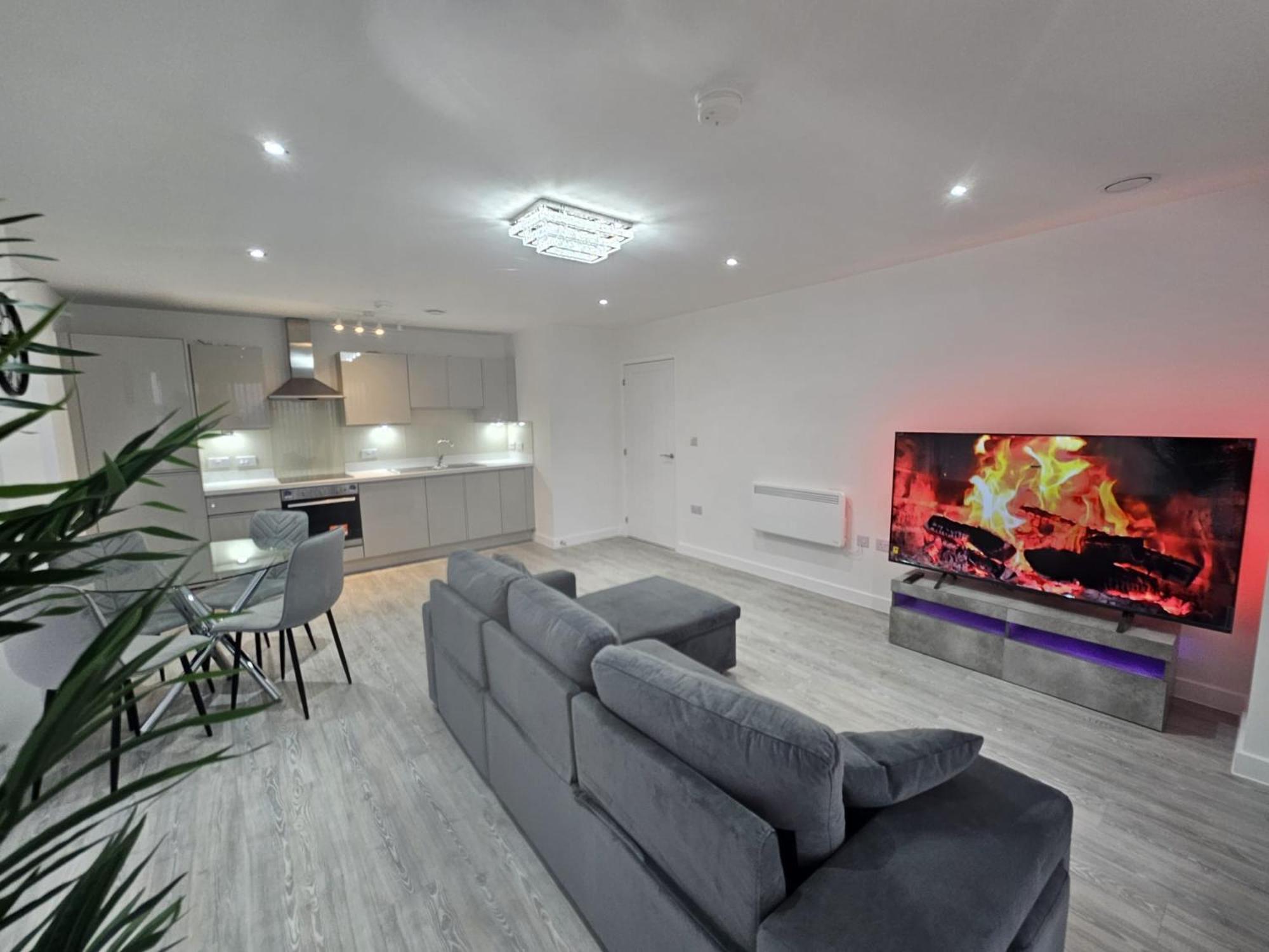 Serenity Waterfront 2 Bed Apartment Northfleet Bagian luar foto